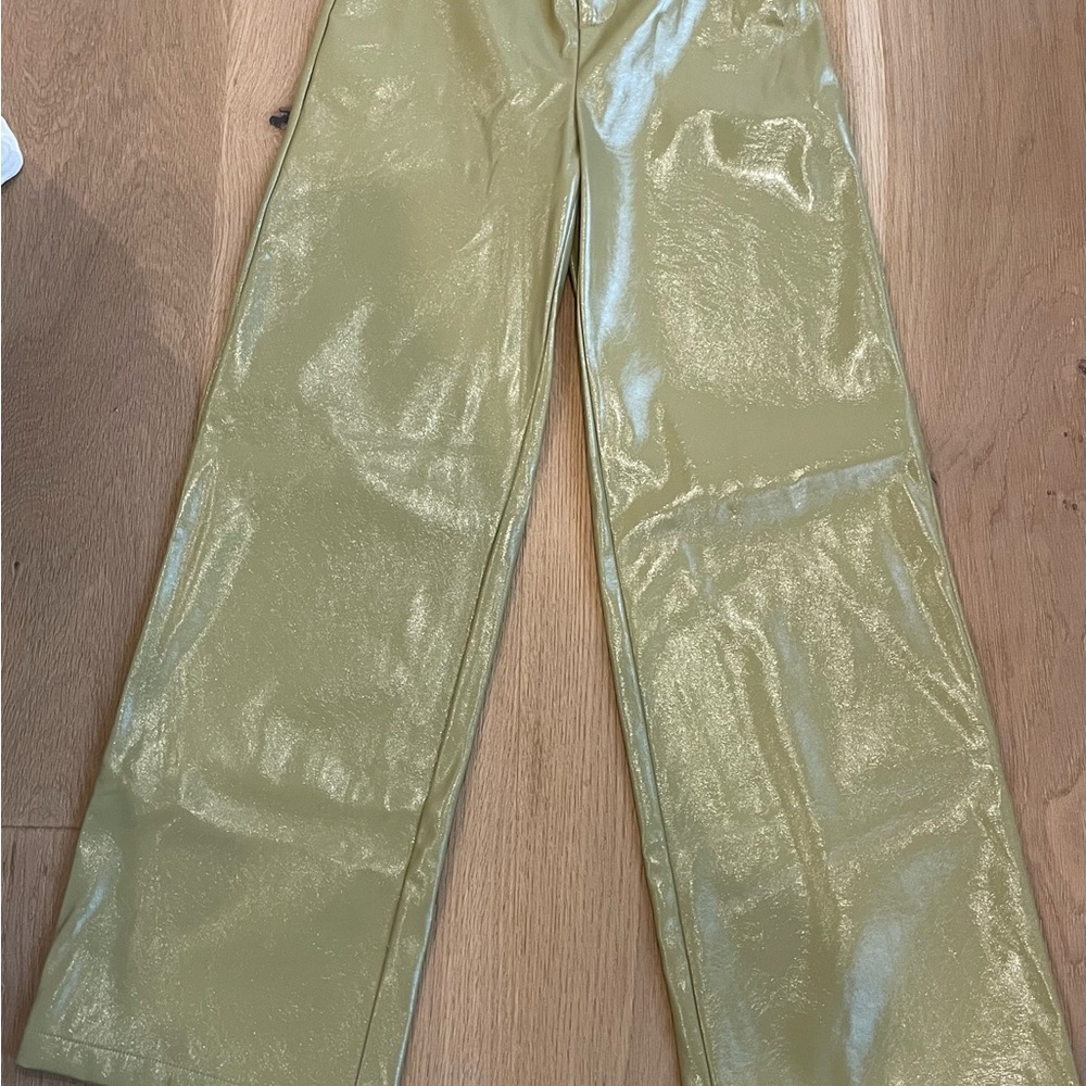 Danielle Bernstein Set - image 2